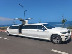 Inchirieri limuzine, non stop